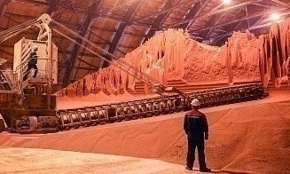 По итогам августа Россия снова опередила Беларусь по поставкам удобрений в Китай