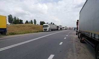 В литовском пункте пропуска «Мядининкай» приостановили оформление грузовиков