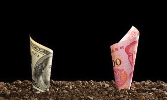 Сравнили доходность депозитов в юанях и долларах. Вот что получилось