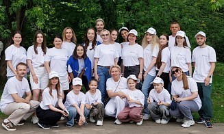 В Ботаническом саду появились туи и барбарисы от МТБанка