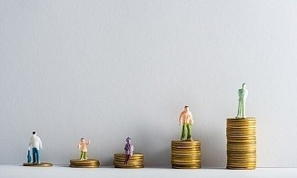 Где живут самые бедные и самые богатые белорусы? Изучили статистику по доходам