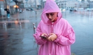 Без магазинов на цокольных этажах и в брюках из плащевки. Какой будет наша жизнь в эпоху ливней