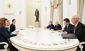 «Компромисс пока не найден». Как прошла встреча представителей США с Путиным