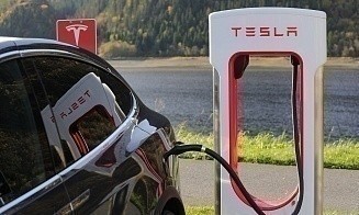 Продажи выпущенных в Китае Tesla рухнули до минимума за 2,5 года 