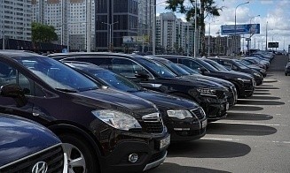 Стало известно, когда и за сколько начнут продавать общий полис ОСАГО для Беларуси и России