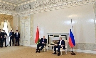 Лукашенко встретился с Путиным и попросил «продумать экономический план»