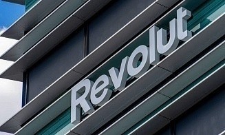 Банк Revolut закрывает счета белорусов в ЕС с рабочими визами D