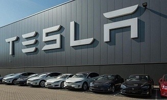 За две недели 2024 года акции Tesla потеряли 12%. Это худший показатель за 8 лет