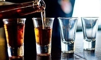 Белорусы стали меньше пить. Белстат подсчитал, сколько и какой алкоголь мы потребляем