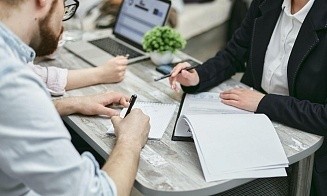 По активным вакансиям — антирекорд. Как рынок IT завершил 2023 год