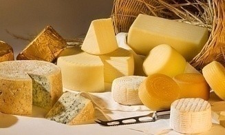 Минсельхозпрод снизил экспортные цены на молочку
