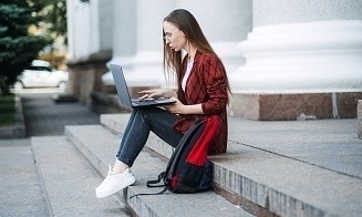 «Айтишка» больше не драйвер экономики. Где сейчас найти работу в этой сфере?