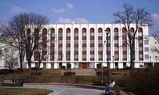 Москва и Киев ведут диалог по правовым вопросам через посольства в Беларуси