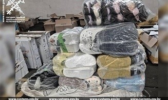 Белорус пытался незаконно провезти из России более тонны одежды и обуви на 320 тыс. рублей