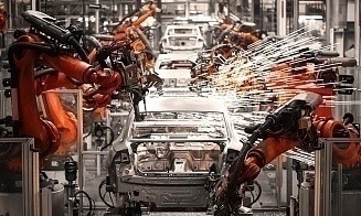 Белорусские эксперты подсчитали, за сколько лет окупаются роботы на производстве