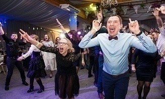 Open-air, ресторан или спа? Как бизнес готовится к новогодним корпоративам