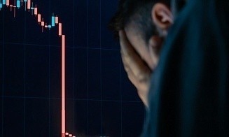 Фондовый рынок пережил «черный понедельник». А что делать инвесторам сейчас? Мнение 